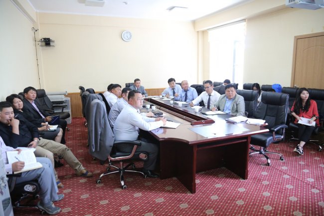 Анхан шатны шүүхийн хэрэг хянан шийдвэрлэх ажиллагааны 2015 оны хагас жилийн тайланг хэлэлцлээ