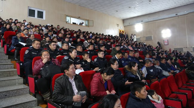 Зүүнхараачууд шүүхийн шинэтгэлд хуулийнхныг хуультай нь хамруулахыг захилаа