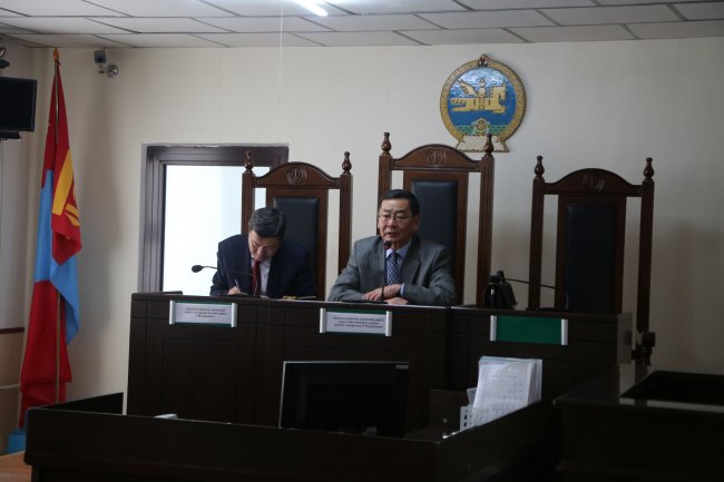 Шүүхийн ерөнхий зөвлөлийн дарга Н.Лүндэндорж Сэлэнгэ аймгийн шүүхэд ажиллаж байна