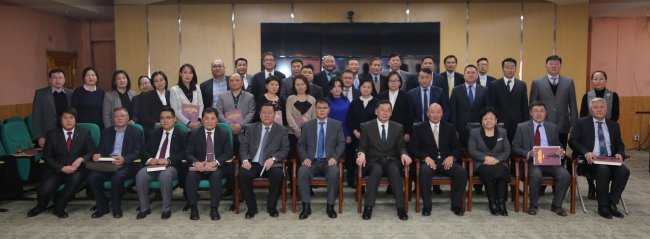 “Монгол Улсын шүүхийн сонгомол шийдвэрийн эмхэтгэл II боть” бүтээлийн нээлт боллоо
