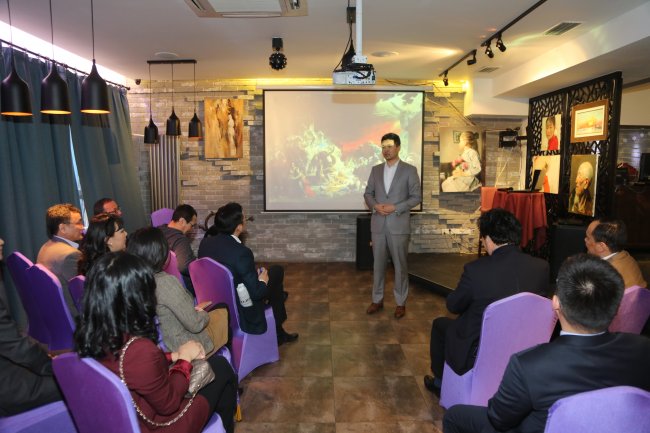 Хуульч, эдийн засагчид хамтран хөгжиж байна