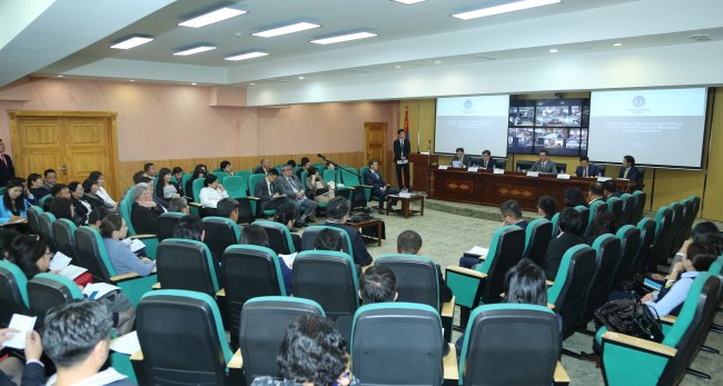 “Монгол Улсын Үндсэн хуульд оруулах нэмэлт, өөрчлөлт ба шүүх эрх мэдэл” сэдэвт хэлэлцүүлэг боллоо