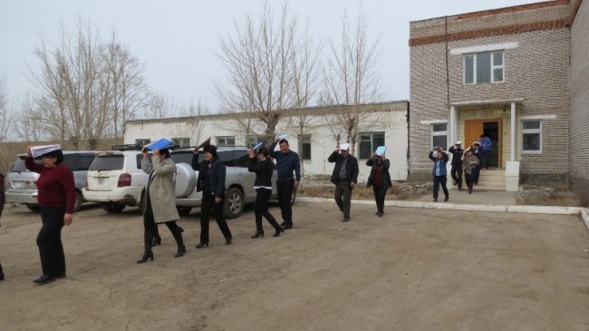 Сэлэнгэ аймгийн Сайхан сум дахь сум дундын шүүхийн Тамгын газар мэдээлж байна Сэлэнгэ аймгийн Сайхан сум дахь сум дундын шүүхийн Тамгын газар мэдээлж байна