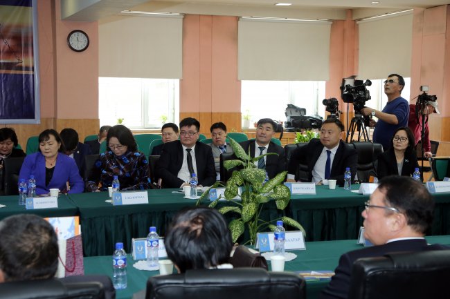 Шүүхийн захиргааны байгууллагын 25 жилийн төлөвшлийг хэлэлцэв