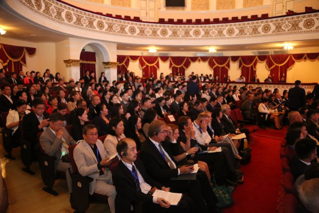 &ldquo;Шүүхийн захиргааны хөгжлийн чиг хандлага: чиг үүрэг ба загвар&rdquo; онол практикийн олон улсын бага хурал үргэлжилж байна